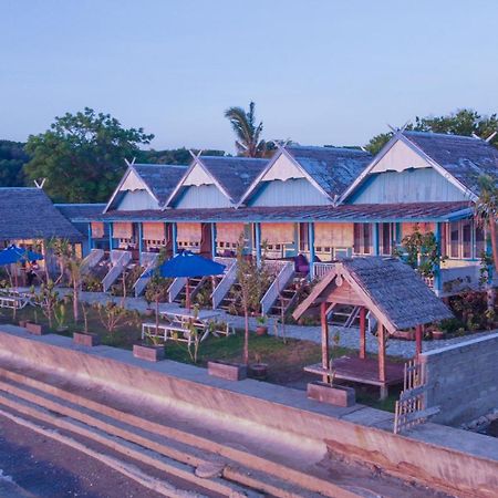 Moyo Island Resort Exterior photo