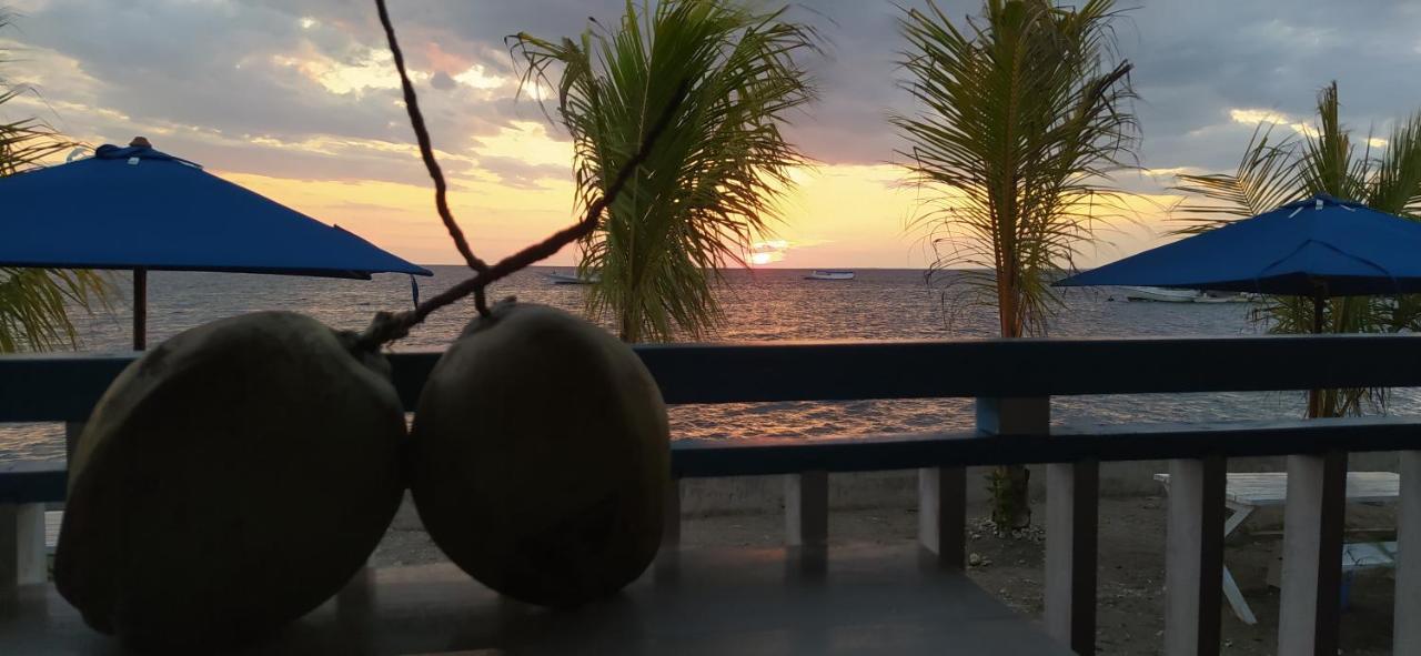 Moyo Island Resort Exterior photo