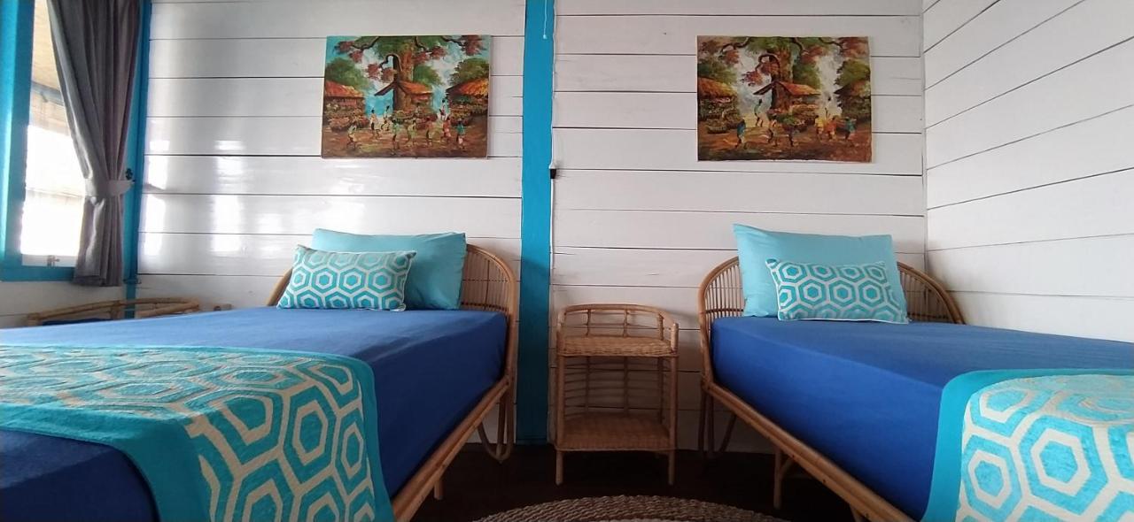 Moyo Island Resort Exterior photo