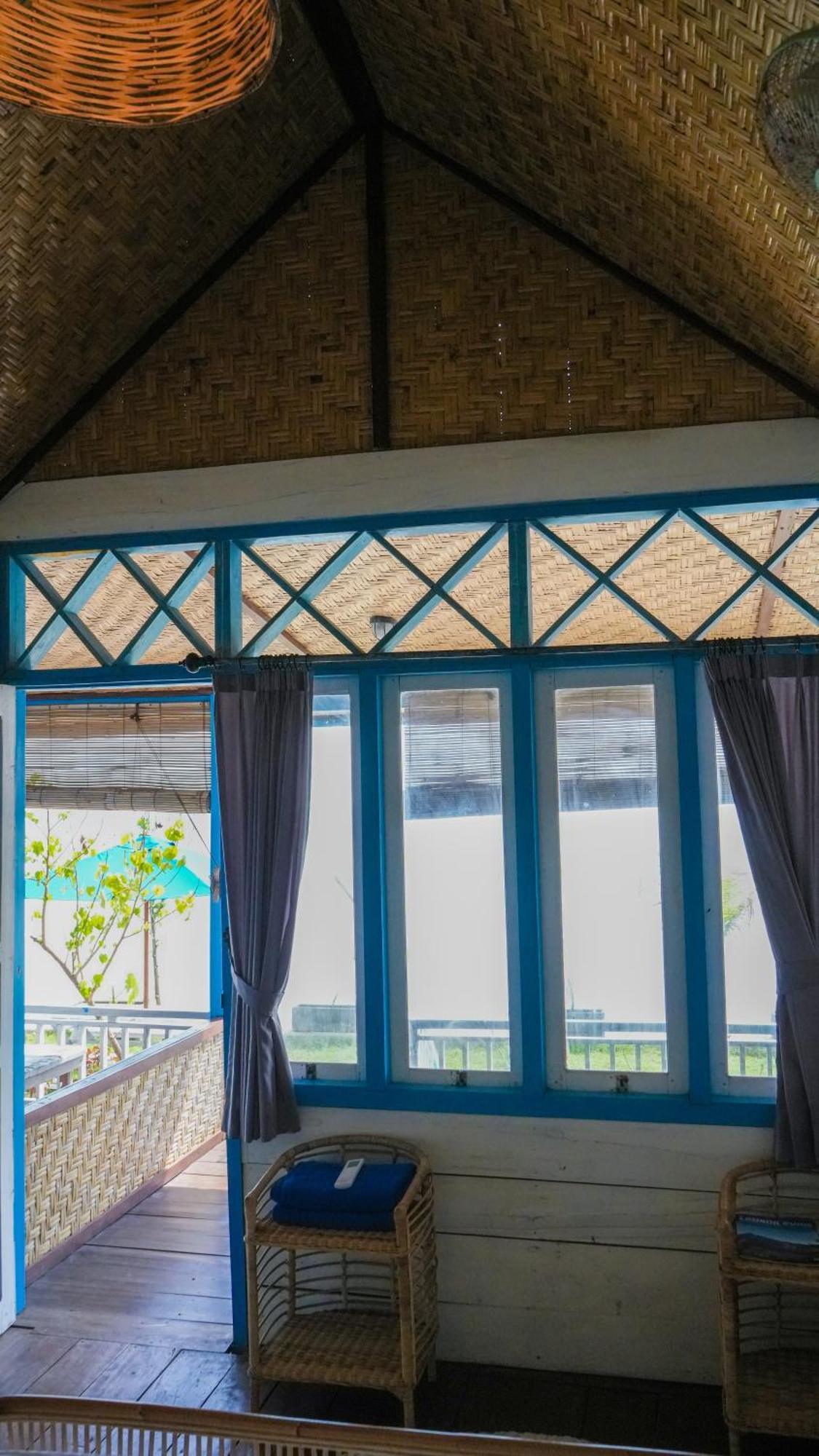 Moyo Island Resort Exterior photo
