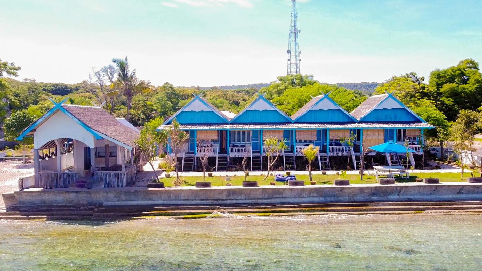 Moyo Island Resort Exterior photo